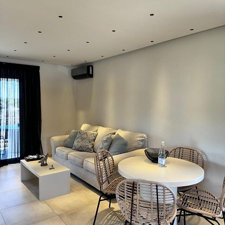 Lagonisi Luxury Appartment 2 By The Sea エクステリア 写真